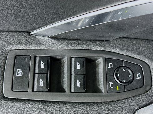 Used 2025 BMW X1 xDrive28i image 15