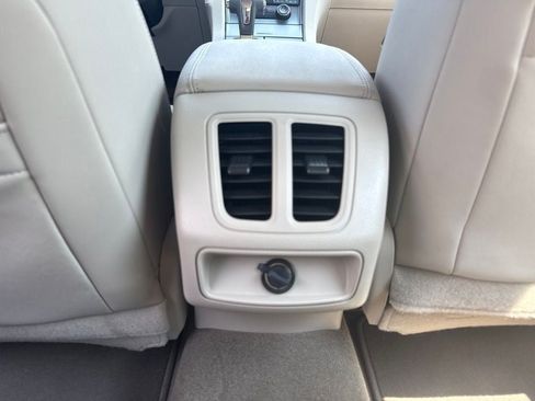 Used 2011 Ford Taurus SEL w/ 201A Rapid Spec Order Code FWD image 12