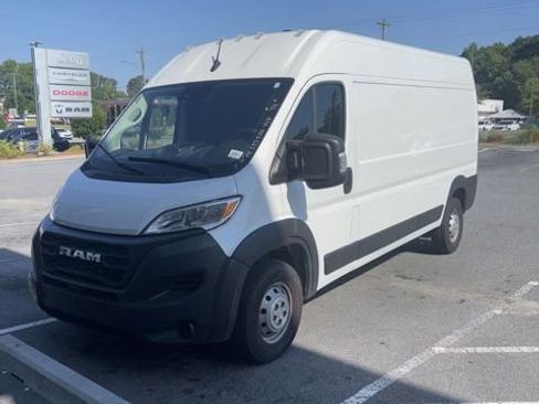 Used 2023 RAM ProMaster 2500 FWD image 1