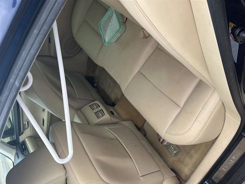 Used 2014 Lexus ES 350 w/ Luxury Package FWD image 5