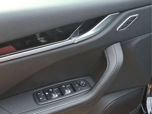 Used 2023 Maserati Levante Modena AWD/4WD image 16