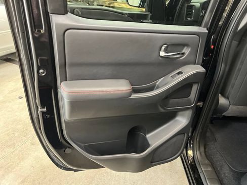 Used 2024 Nissan Frontier PRO-4X AWD/4WD image 22