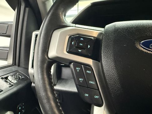 Used 2018 Ford F150 Lariat w/ Equipment Group 502A Luxury AWD/4WD image 11