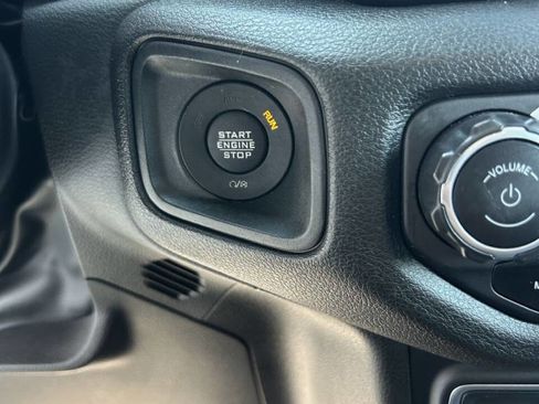 Used 2024 Jeep Wrangler Unlimited Sport image 16