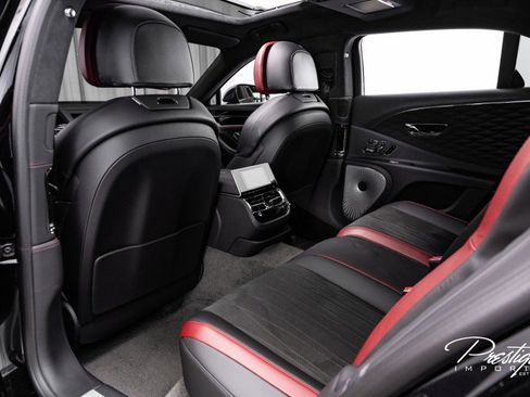 Used 2023 Bentley Flying Spur W12 image 46