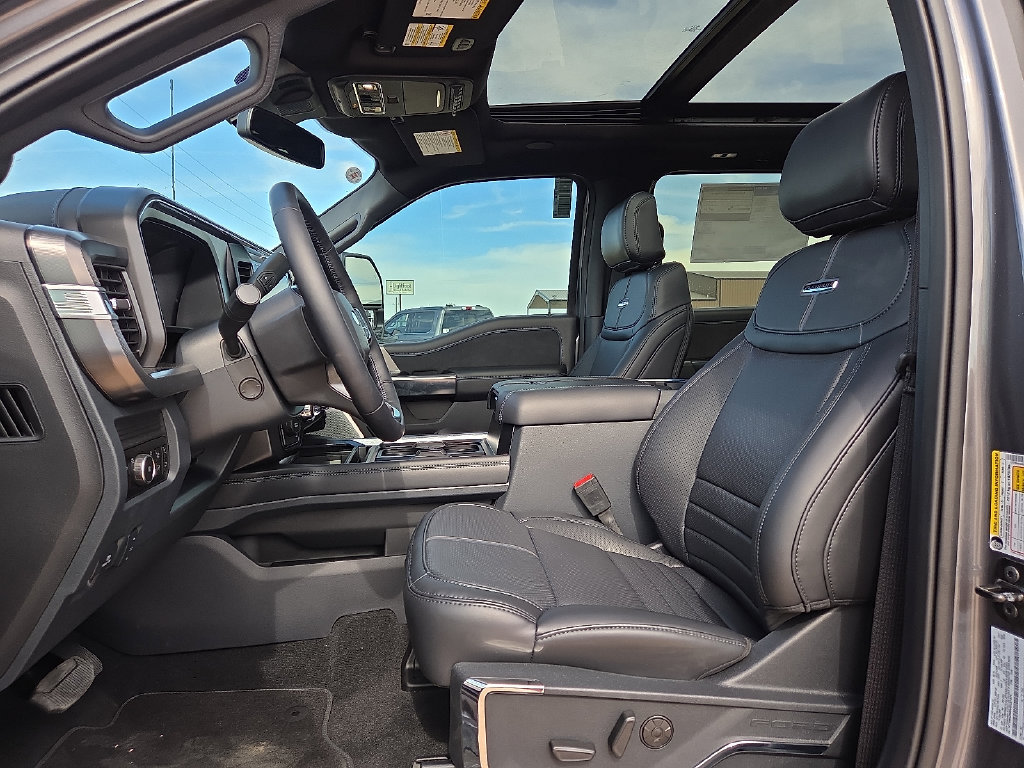 New 2027 Ford F450 Platinum w/ FX4 Off-Road Package AWD/4WD image 24