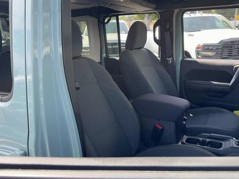 Used 2024 Jeep Wrangler Unlimited Sport AWD/4WD image 15