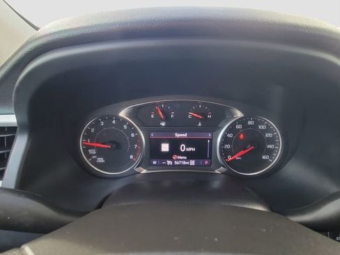 Used 2023 GMC Acadia SLE w/ Driver Convenience Package image 6