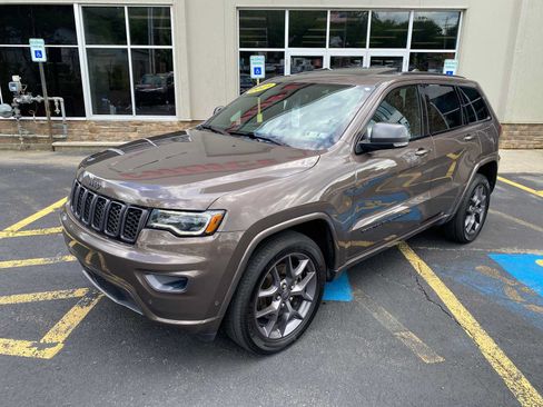 Used 2021 Jeep Grand Cherokee Limited w/ Quick Order Package 28K 80th AWD/4WD image 2