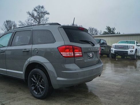 Used 2020 Dodge Journey SE w/ Blacktop Package image 28