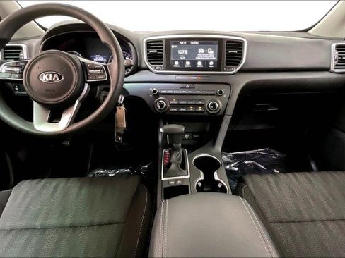 Used 2020 Kia Sportage LX image 15