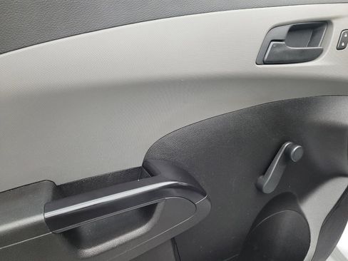 Used 2020 Chevrolet Sonic LT FWD image 27