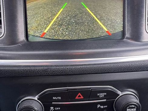 Used 2018 Dodge Charger SXT Plus image 16