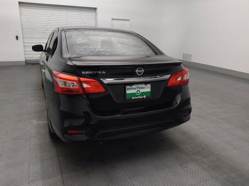Used 2017 Nissan Sentra S w/ S Style Package FWD image 6