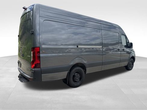 New 2025 Mercedes-Benz Sprinter 2500 image 5