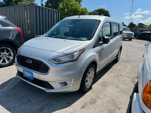 Used 2022 Ford Transit Connect XLT FWD image 6