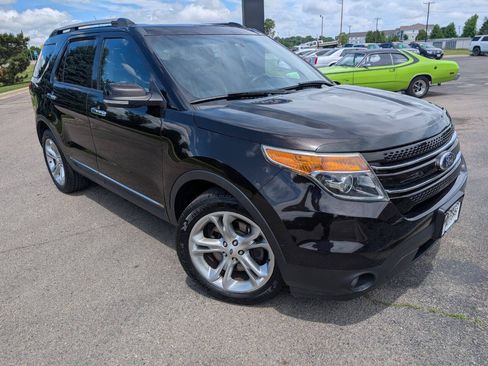 Used 2014 Ford Explorer Limited AWD/4WD image 3