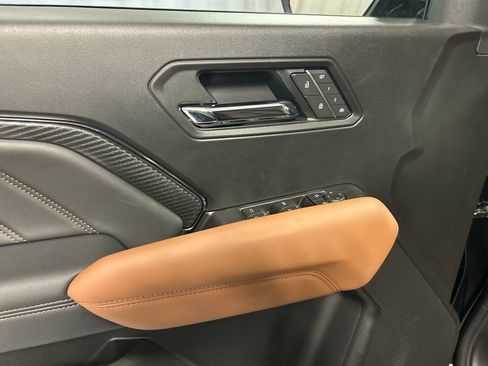 New 2026 GMC Canyon AT4 w/ Technology Plus Package AWD/4WD image 12