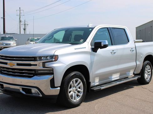 Used 2020 Chevrolet Silverado 1500 LTZ w/ LTZ Plus Package RWD image 2