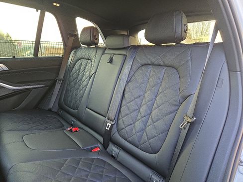 New 2026 BMW X5 M60i image 5