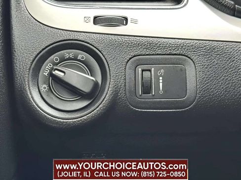 Used 2018 Dodge Journey SE w/ Blacktop Package image 9