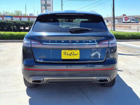 Used 2023 Lincoln Nautilus Reserve w/ Luxury Package AWD/4WD image 5
