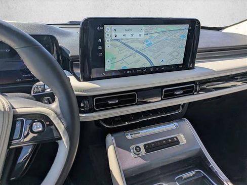 New 2025 Lincoln Aviator 2WD w/ Equipment Group 101A image 10