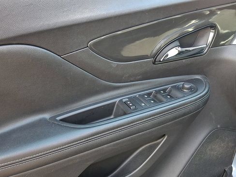 Used 2019 Buick Encore Sport Touring AWD/4WD image 11