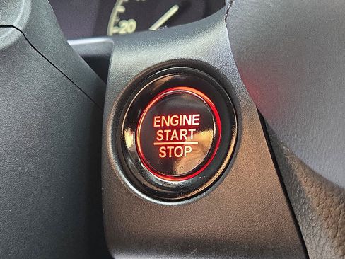 Certified 2023 Honda HR-V LX image 24