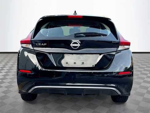 Used 2023 Nissan Leaf S image 7