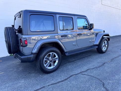 Used 2021 Jeep Wrangler Unlimited Sahara w/ Uconnect 4C Nav & Sound Group image 6