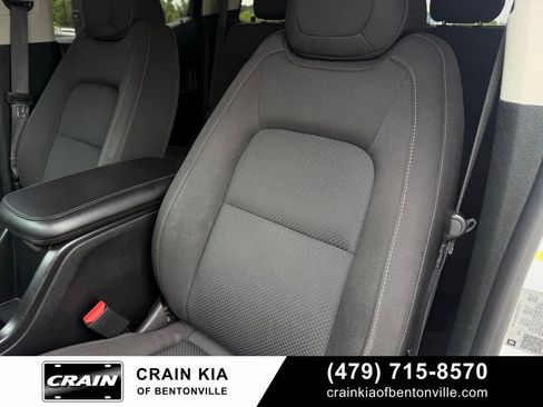 Used 2020 Chevrolet Colorado LT RWD image 23