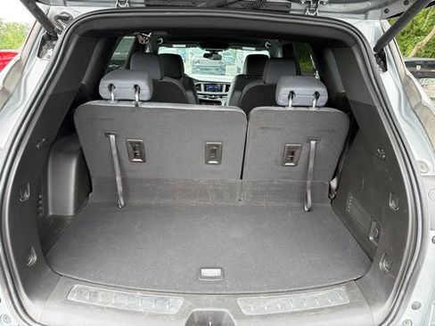 Used 2023 Buick Enclave Essence w/ Sport Touring Edition AWD/4WD image 14