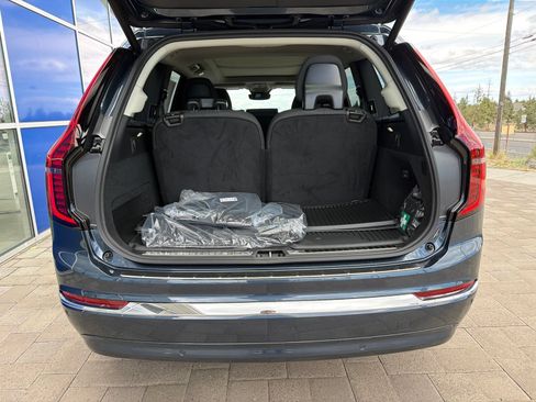 New 2026 Volvo XC90 T8 Plus w/ Protection Package Premier AWD/4WD image 9