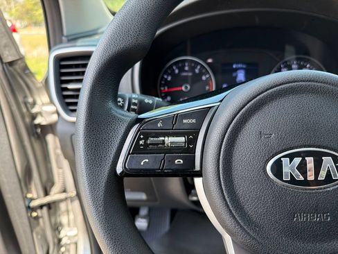 Used 2020 Kia Sportage LX FWD image 15