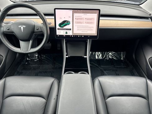 Used 2019 Tesla Model 3 Standard Range Plus image 15
