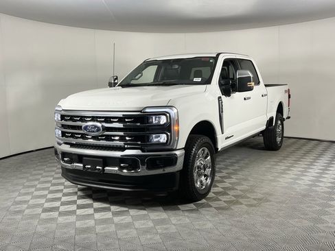Used 2023 Ford F350 Lariat w/ Lariat Ultimate Package image 11