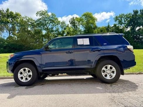 Used 2021 Toyota 4Runner SR5 AWD/4WD image 3