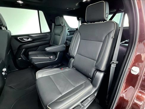 Used 2022 GMC Yukon SLT w/ SLT Luxury Package AWD/4WD image 31