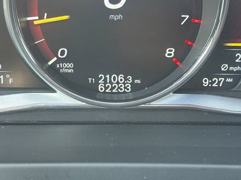 Used 2016 Volvo V60 T5 Premier w/ Convenience Package FWD image 16
