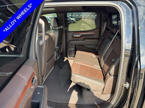 Used 2023 GMC Sierra 1500 Denali w/ Denali Reserve Package AWD/4WD image 7