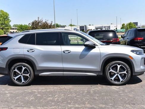 New 2026 Volkswagen Tiguan SE AWD/4WD image 5