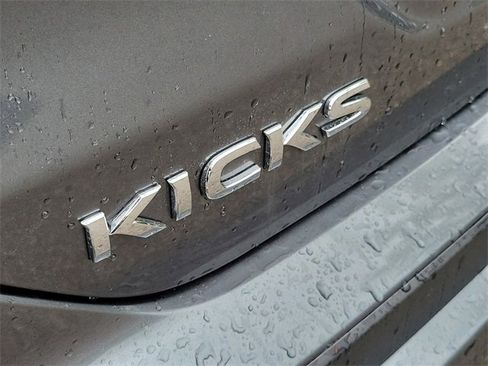New 2025 Nissan Kicks Play S image 26