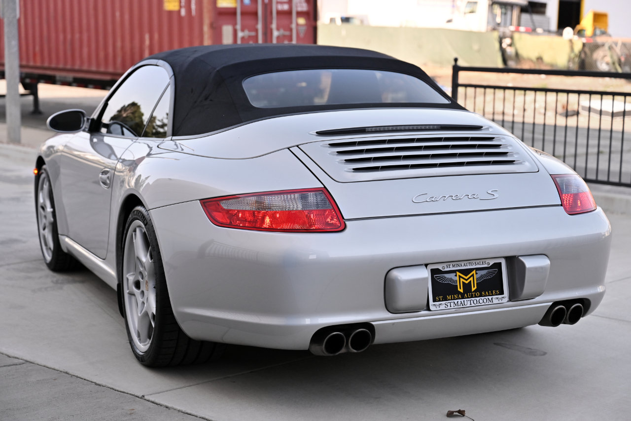 Used 2005 Porsche 911 Carrera S RWD image 6