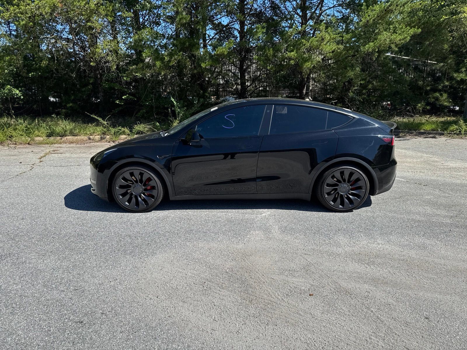 Used 2022 Tesla Model Y Performance AWD/4WD image 2