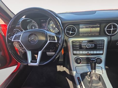 Used 2015 Mercedes-Benz SLK 250 image 10