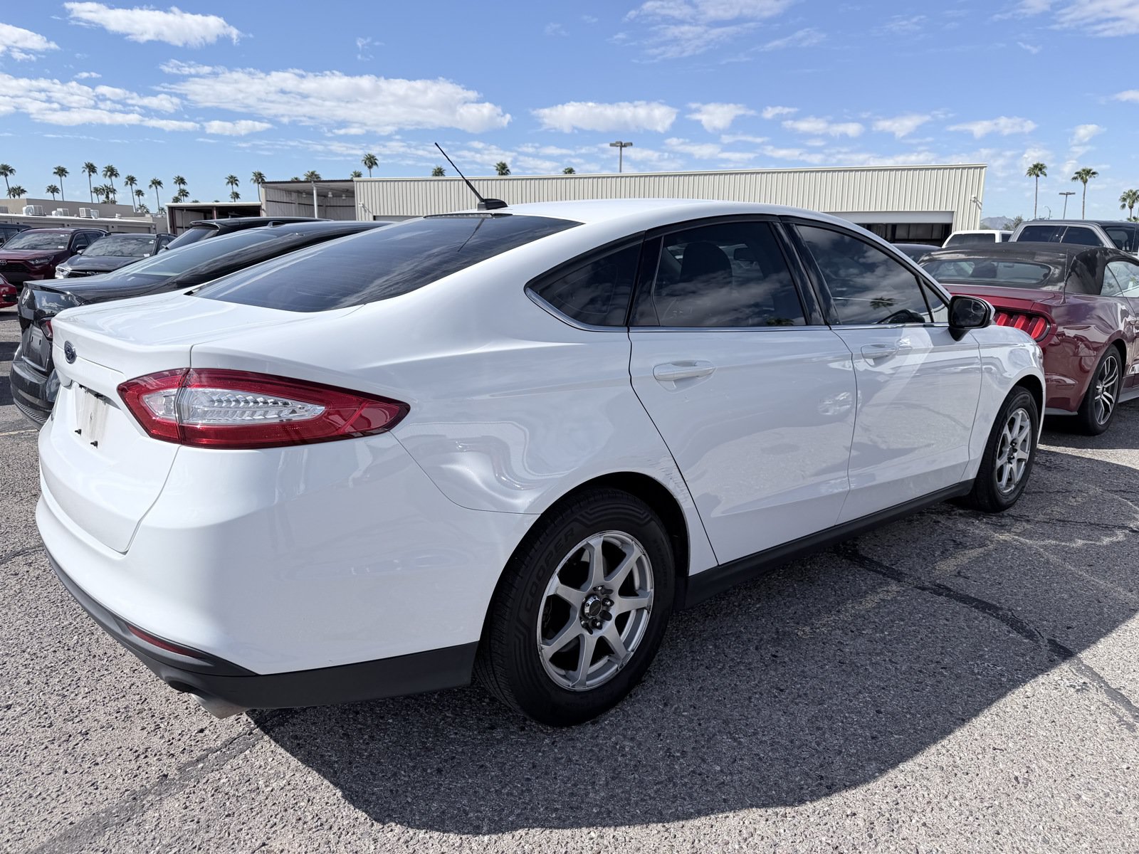 Used 2014 Ford Fusion S FWD image 4