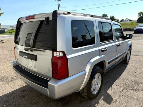 Used 2006 Jeep Commander 4WD image 5