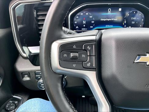 Used 2023 Chevrolet Silverado 1500 LT image 23
