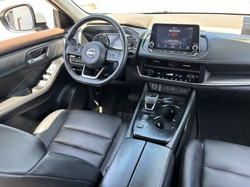 Certified 2023 Nissan Rogue SV w/ SV Premium B Package FWD image 15